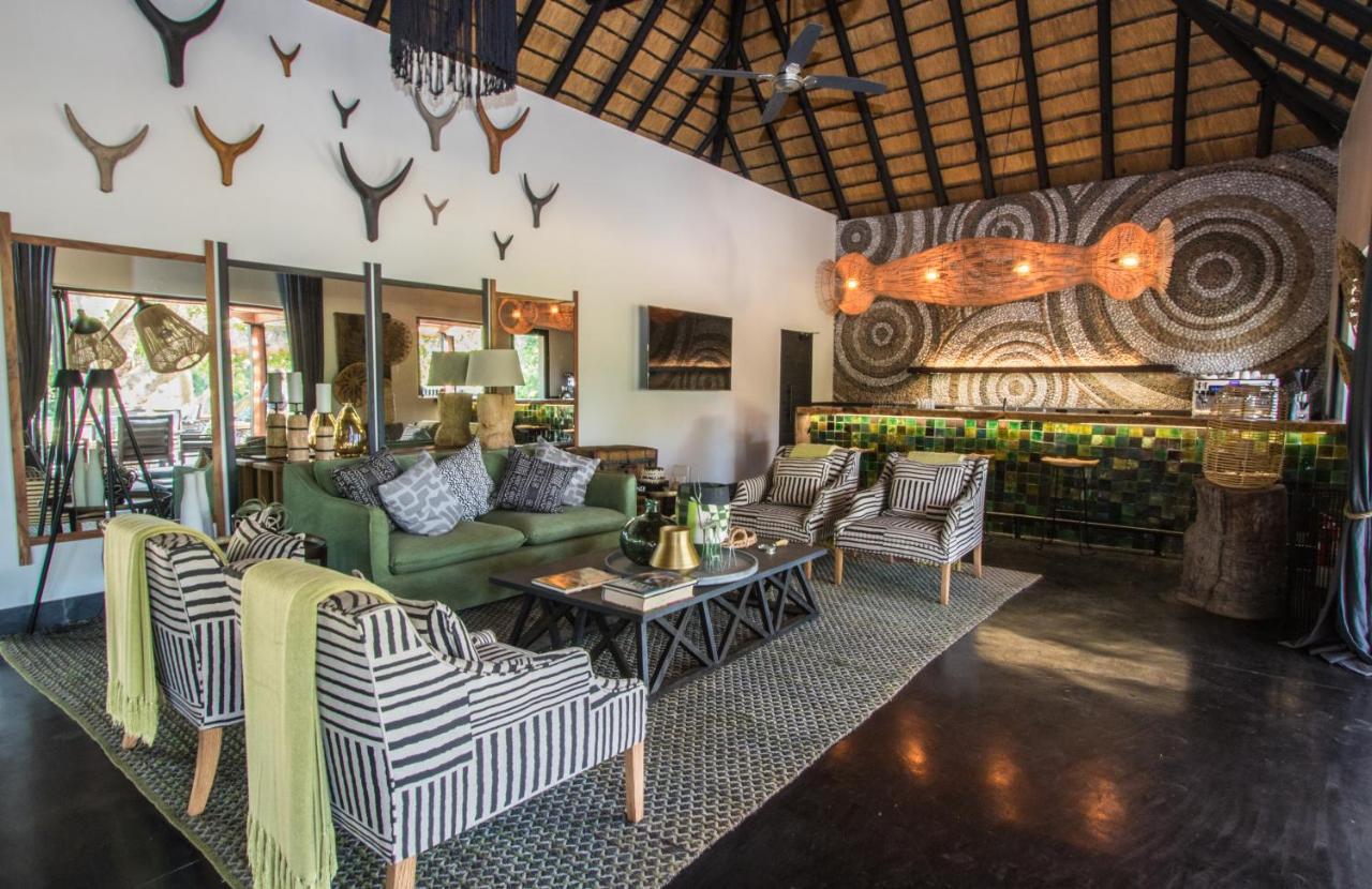 Abelana River Lodge พาลาบอร์วา ภายนอก รูปภาพ