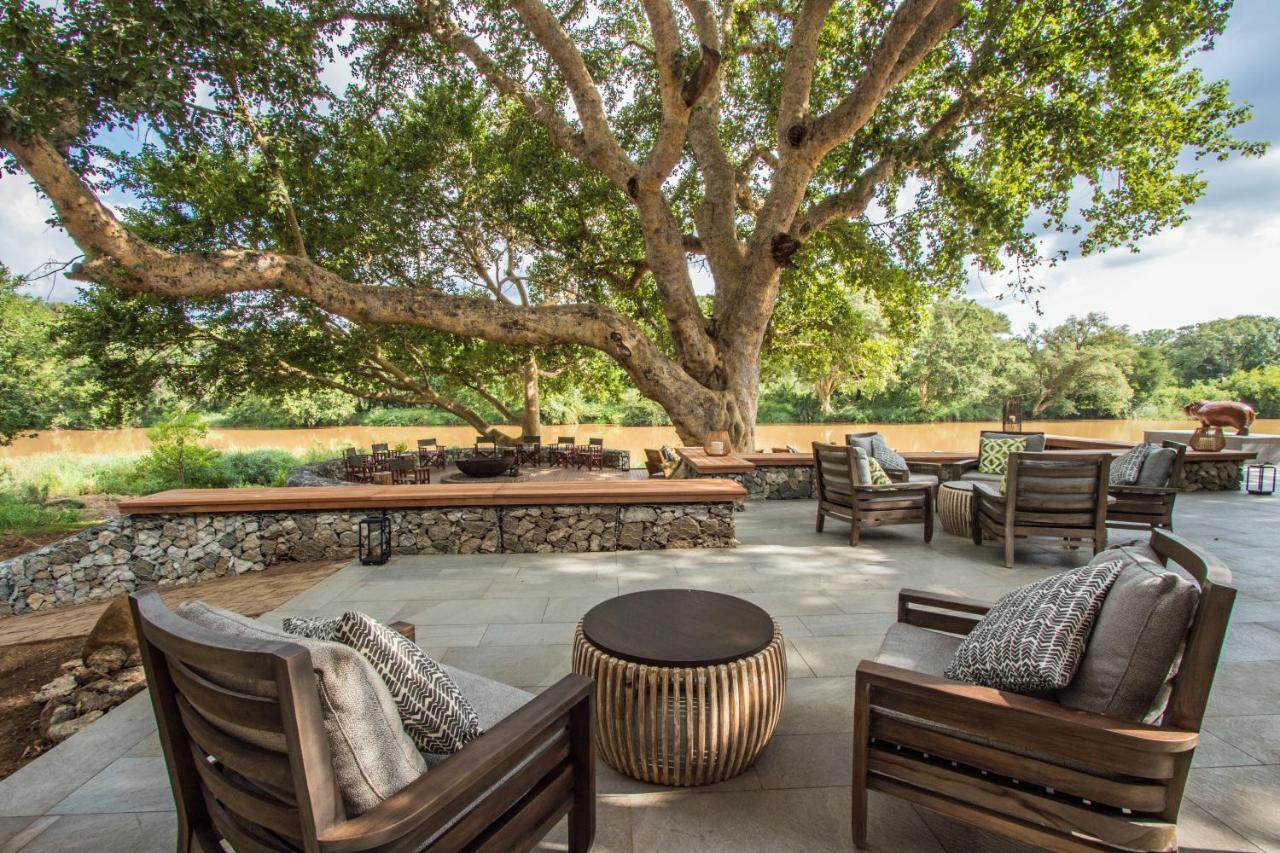 Abelana River Lodge พาลาบอร์วา ภายนอก รูปภาพ